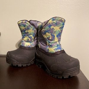Dinosaur Snow Boots 🦖⛄️